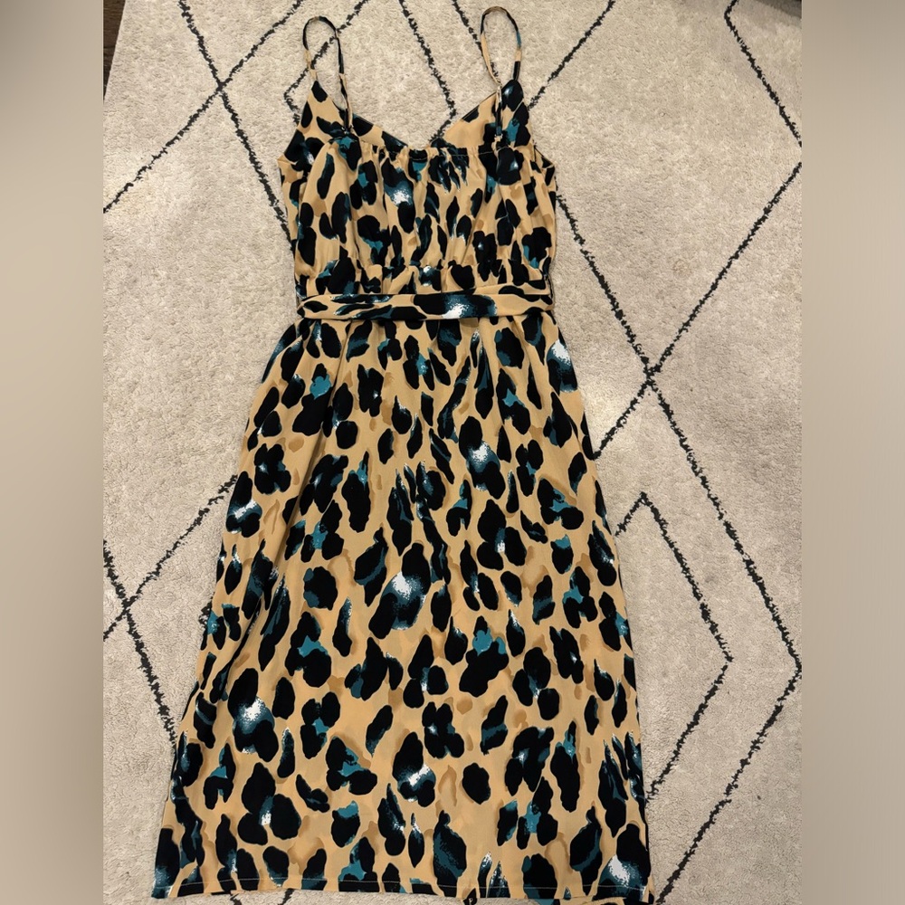 Dress - Picture 5 of 5